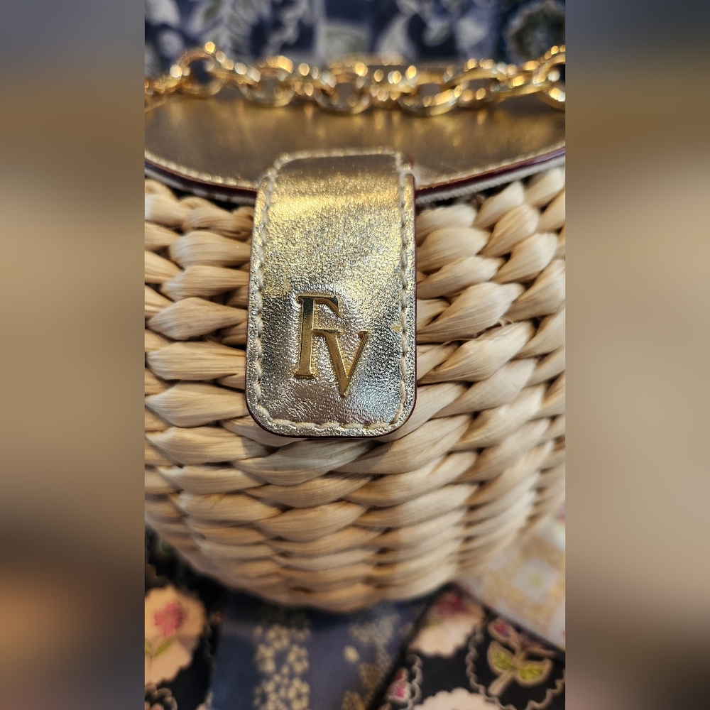 Frances Valentine Honeypot Wicker Round Purse in Tan And Gold - Picture 2 of 9